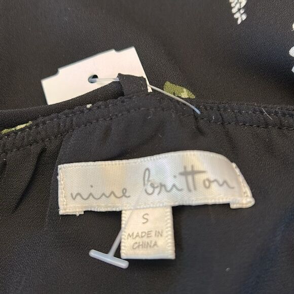 Nine Britton black floral Jacki scallop detailed blouse Size S New - Picture 8 of 11